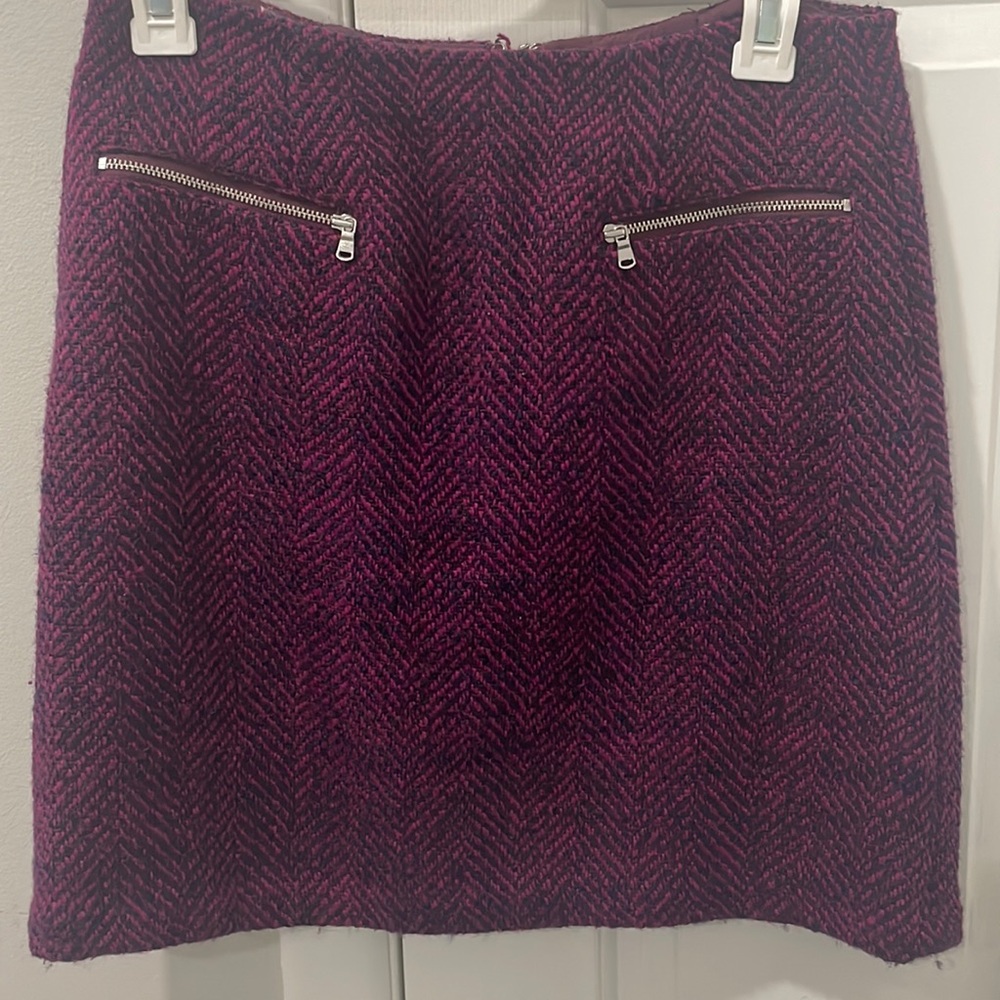 Loft pencil skirt